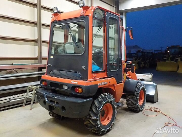 Фронтальный погрузчик KUBOTA R400, 2021