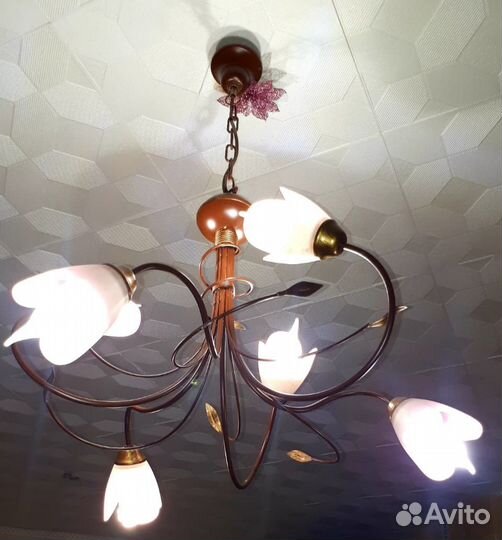 Люстра потолочная
