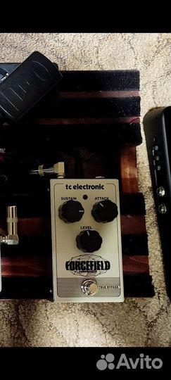 Компрессор гитарный tc electronic forcefield