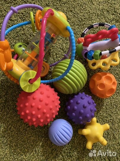 Развивающие игрушки пакетом