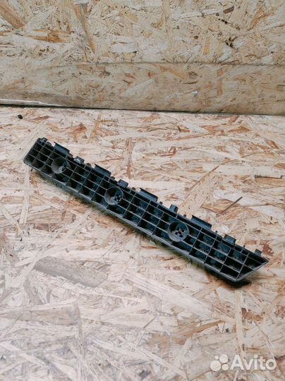 Кронштейн заднего бампера правый lifan Solano