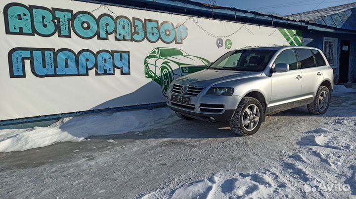 Кронштейн генератора Volkswagen Touareg 022260087F