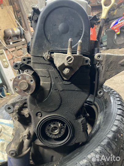 Двигатель 4G 18