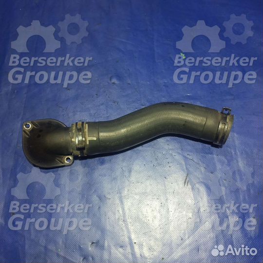 Патрубок системы охлаждения Crafter 2.5TDI