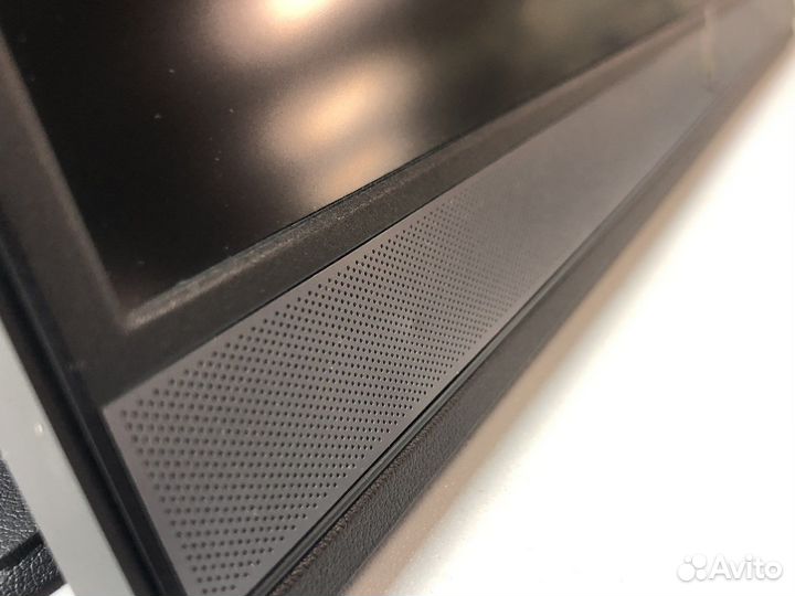 Монитор Asus 17.3