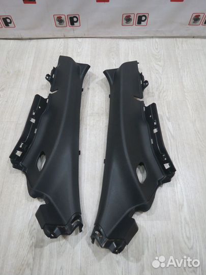 Обшивка задней стойки Hyundai Solaris 2