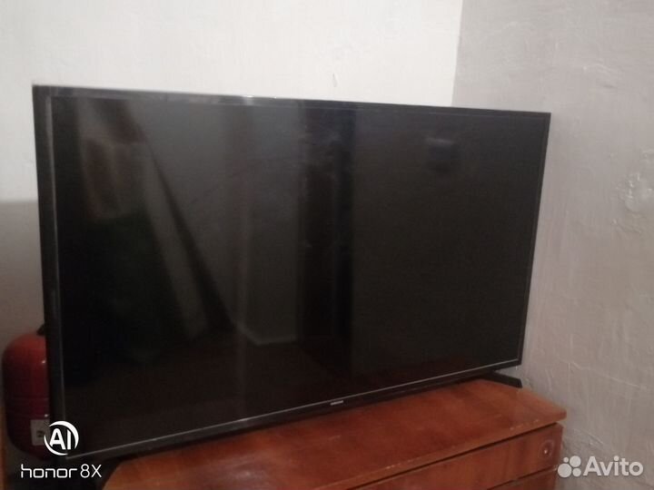 Продам два телевизора на запчасти