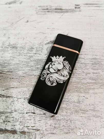 Зажигалка USB с гравировкой в подарочной коробке