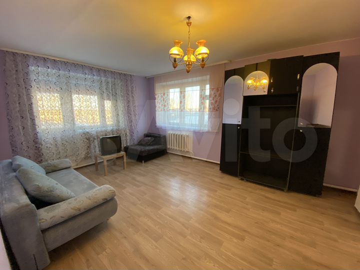 4-к. квартира, 100 м², 2/3 эт.