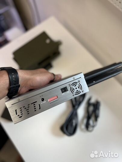 Глушитель сотовой связи и навигации Терминатор 20G