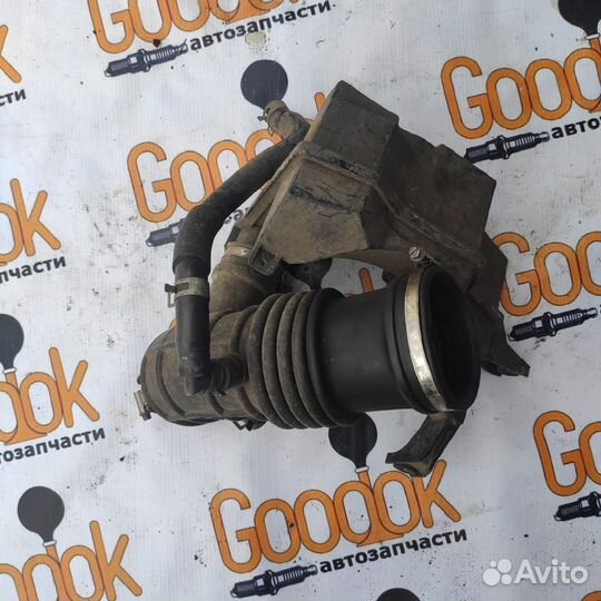 Воздуховод Nissan Primera P11