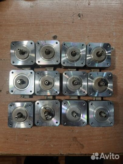 Шаговый двигатели