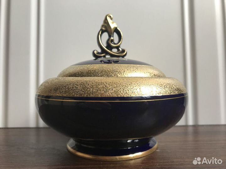 Старинная фарфоровая конфетница Alka Kunst