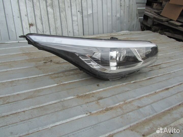 Фара передняя левая правая Киа сид Kia ceed