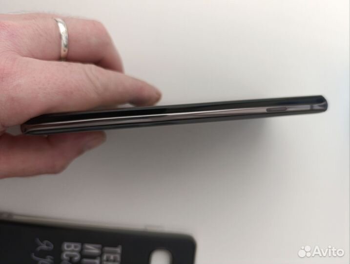 Samsung Galaxy S10, 8/128 ГБ