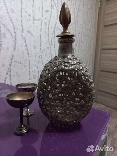 Графин ковка в стекле с рюмками