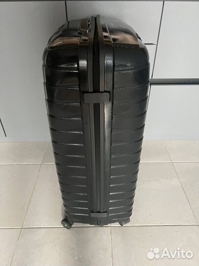 Чемодан samsonite