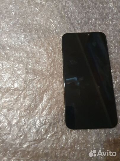 Дисплей на iPhone X (10)