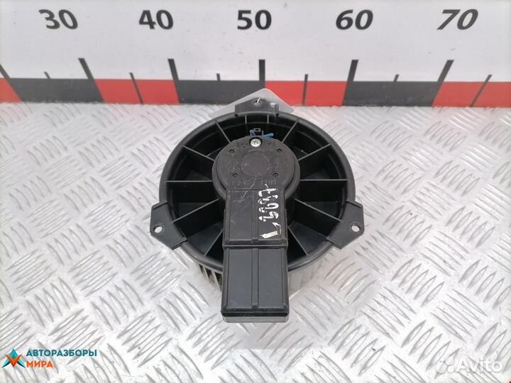 Моторчик печки Daihatsu Sirion 2 2007 88550-97202