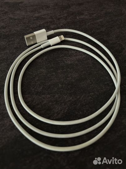 Кабель Apple Lightning to USB