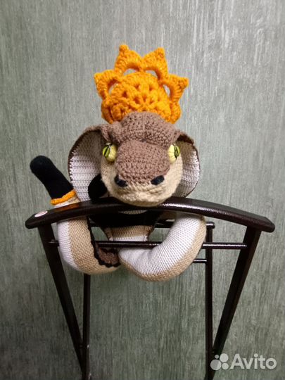 Вязаные игрушка кобра
