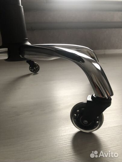 Компьютерное кресло