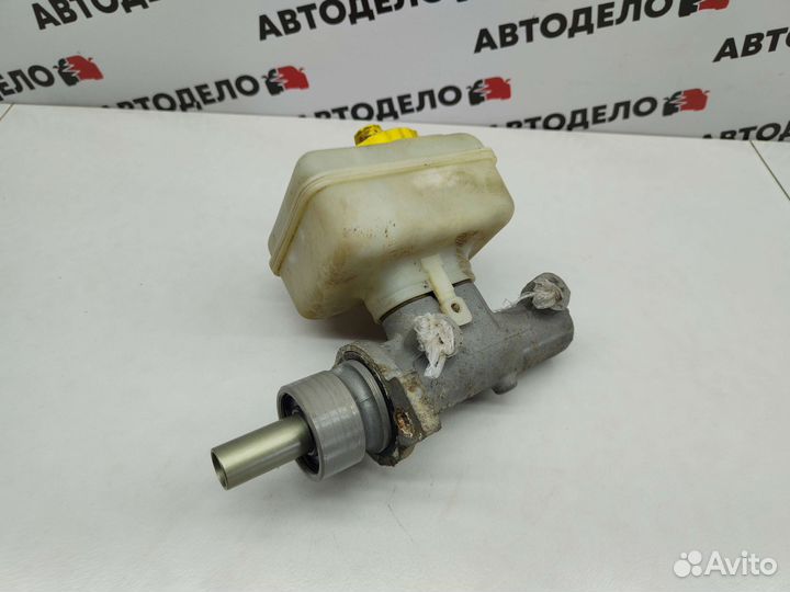 Главный тормозной цилиндр Volkswagen Golf MK4