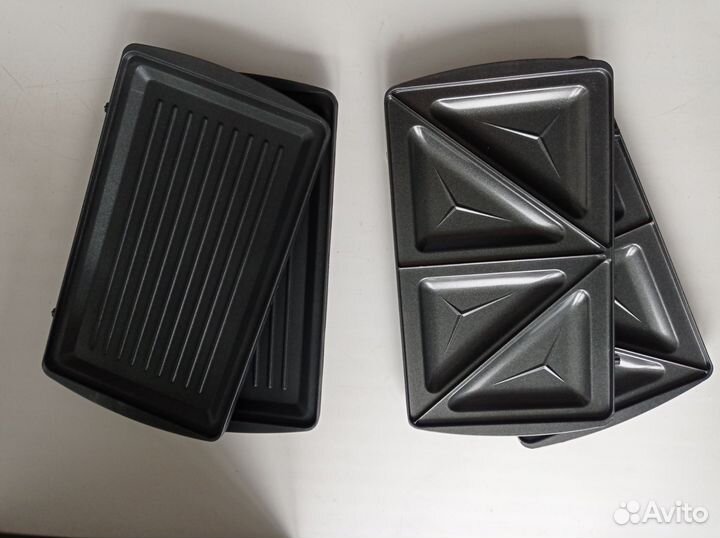 Мультипекарь Redmond со сменными панелями