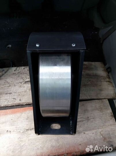 Ролик на автобетоносмеситель