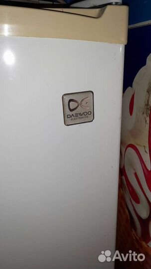 Холодильник бу маленький высота 85 см/48/55глубина