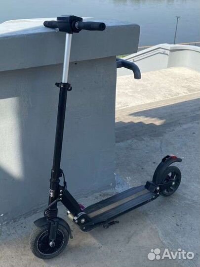 Самокат Hugoo S3