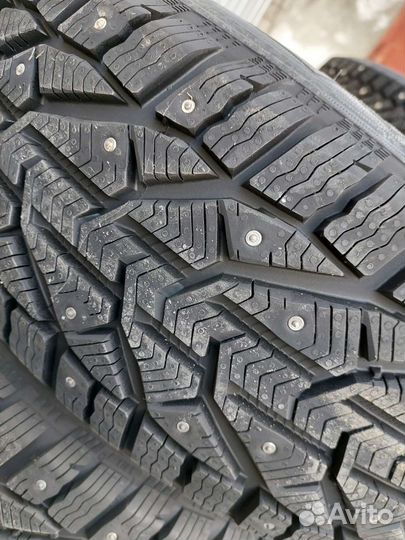 Kormoran Stud 2 215/55 R17 98T