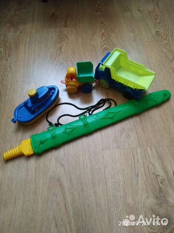 Игрушки (Машинки, кораблик, меч)