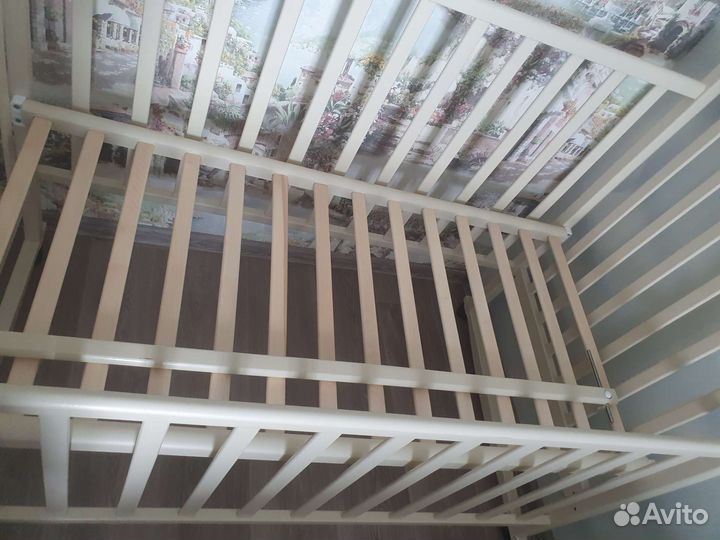 Детская кроватка