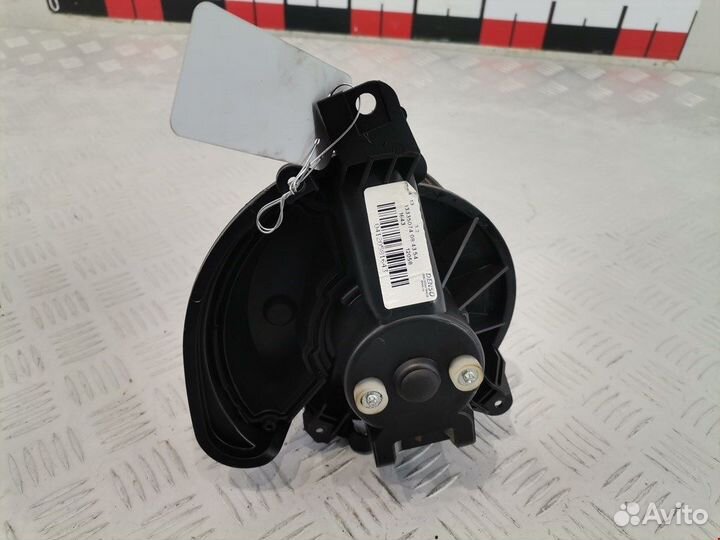 Моторчик печки для Opel Corsa D 55702446