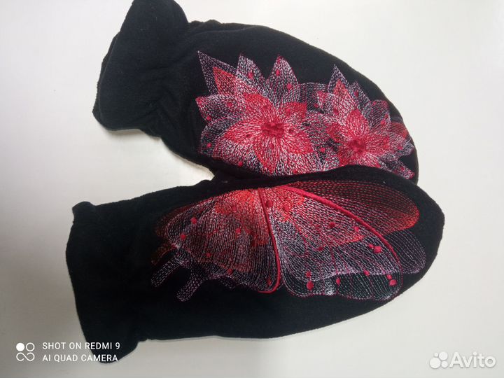 Варежки зимние с вышивкой