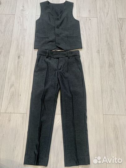 Форма школьная на мальчика 128-130