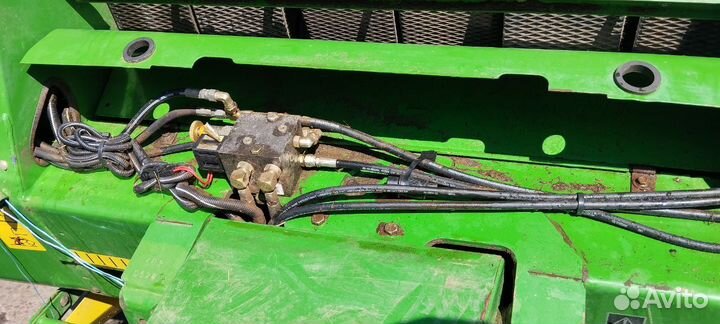 Пресс-подборщик John Deere 582, 2005
