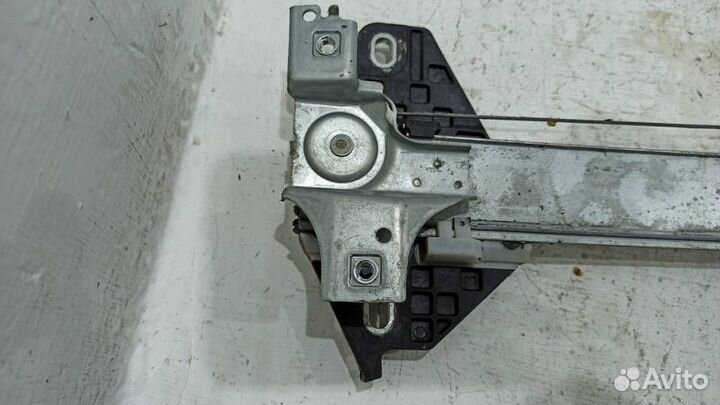 Стеклоподъемник электрический задний правый