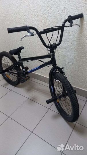 Велосипед stark Madness BMX 3 2022. Колеса 20