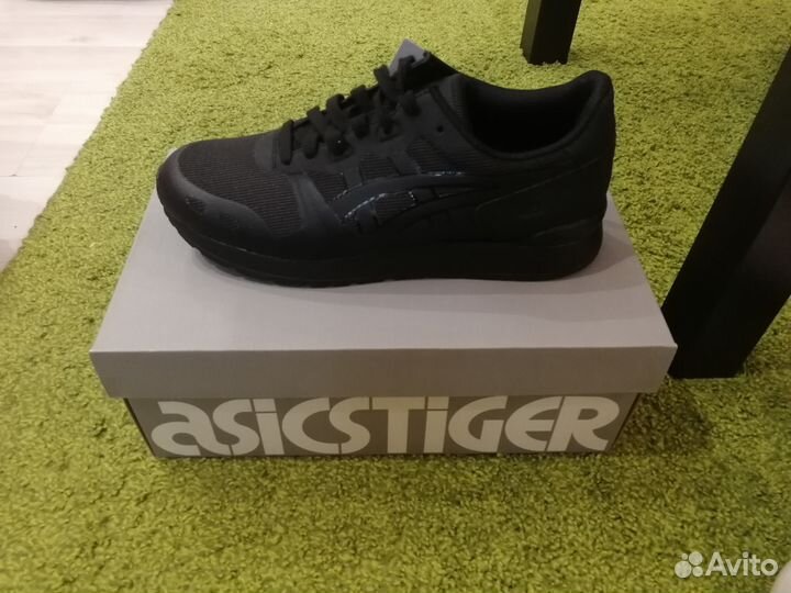 Asics h8d4n hot sale