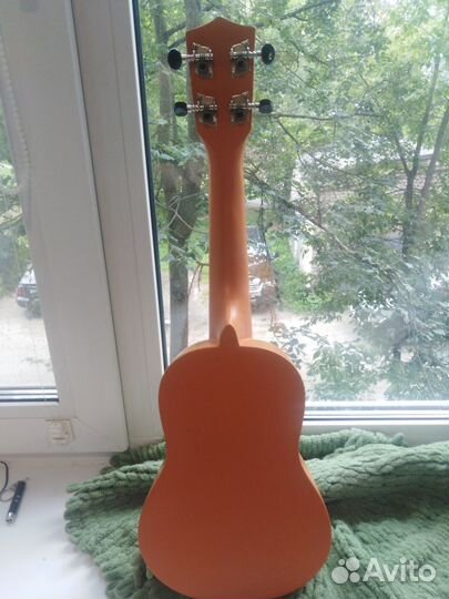 Укулеле Veston