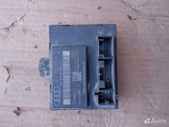 Audi A6 C6 блок комфорта