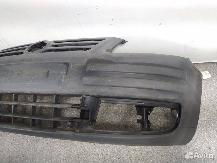 Бампер передний Volkswagen Caddy