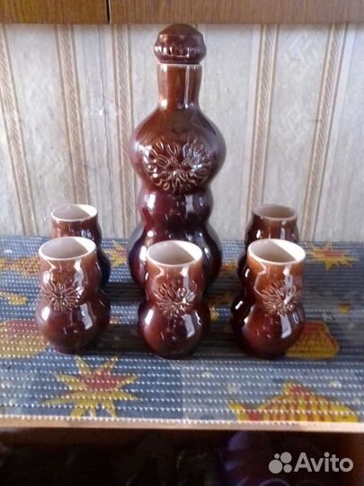 Графин со стаканами