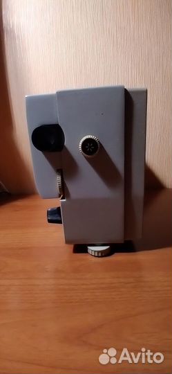 Продам кинопроектор Русь