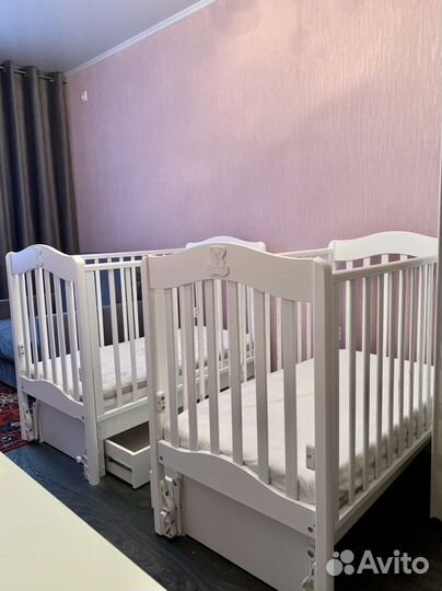 Кровать детская массив бука с маятником