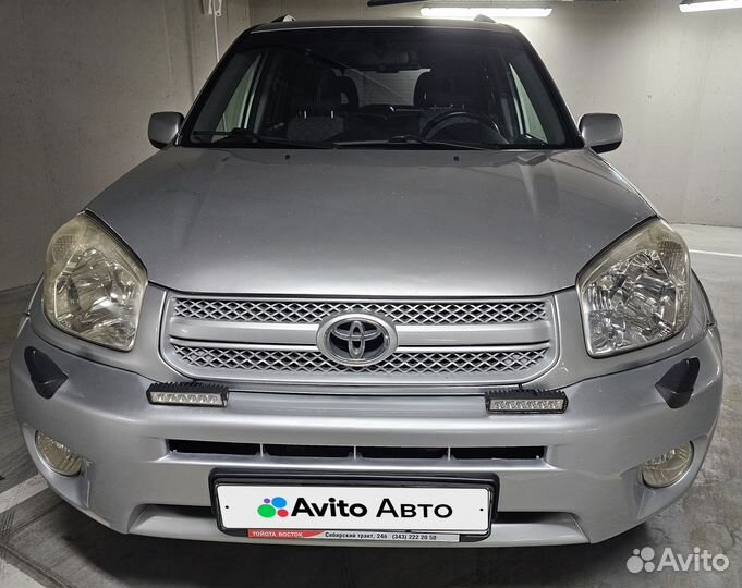 Toyota RAV4 2.0 AT, 2005, 178 000 км