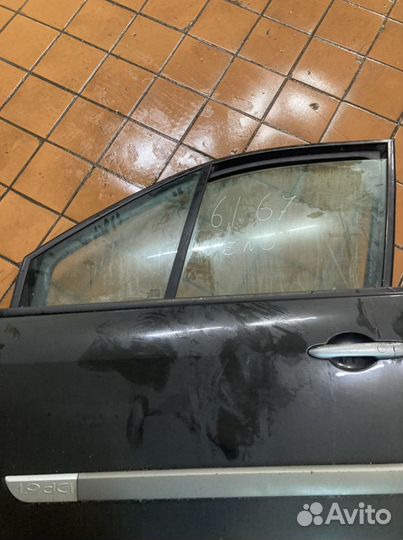 Renault scenic 2 дверь водительская
