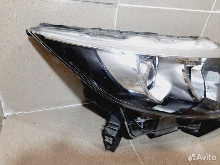 Фара правая Nissan Qashqai J11